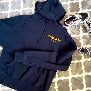 OBEY SWEATER
